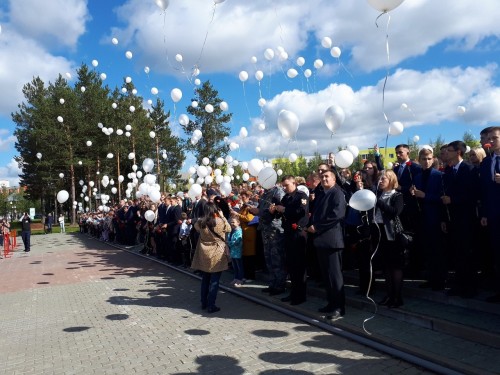  Студенты приняли активное участие  в митинге «Без слов»  посвященный погибшим в Беслан