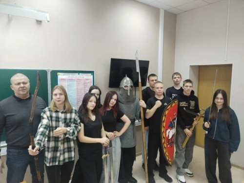 Живая история : погружение в культуру и традиции средневековой Руси 10-12 веков на уроке истории 