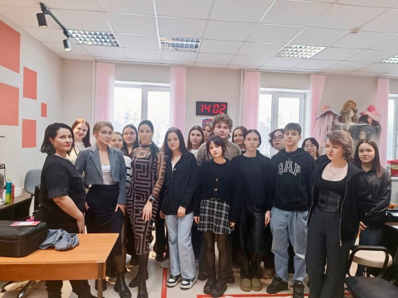 Мастер-класс по визажу и прическам