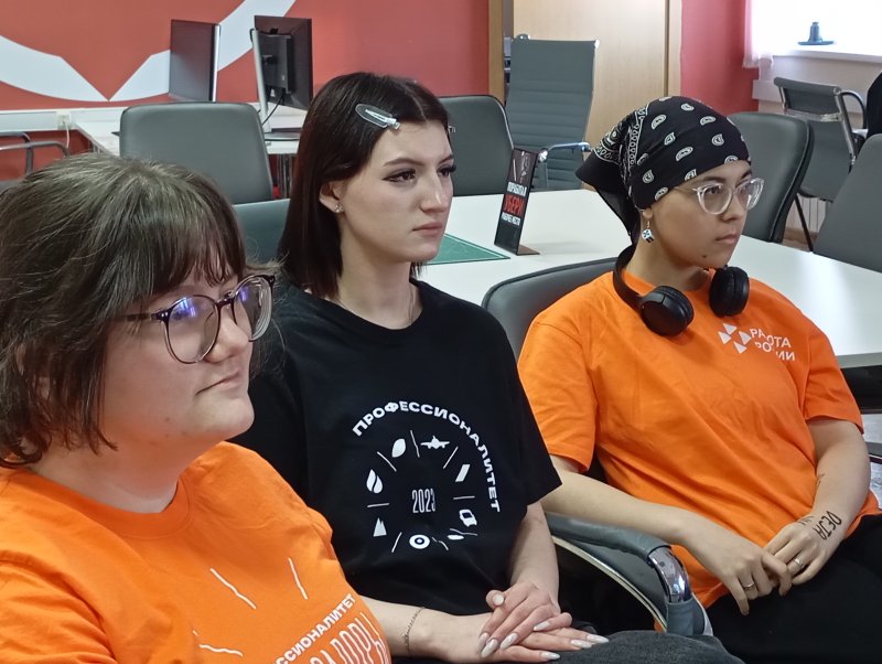 Сегодня амбассадоры "Профессионалитета" Няганского технологического колледжа присоединились к деловому онлайн-завтраку «Мы ПРОФИ!» 
